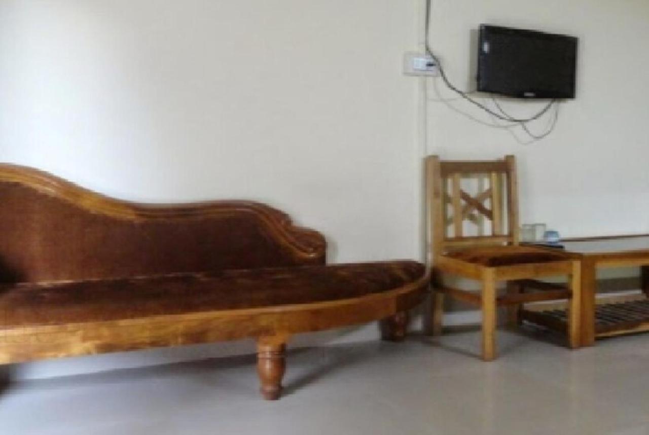 Hotel Samdup Khang Dirāng Exteriör bild