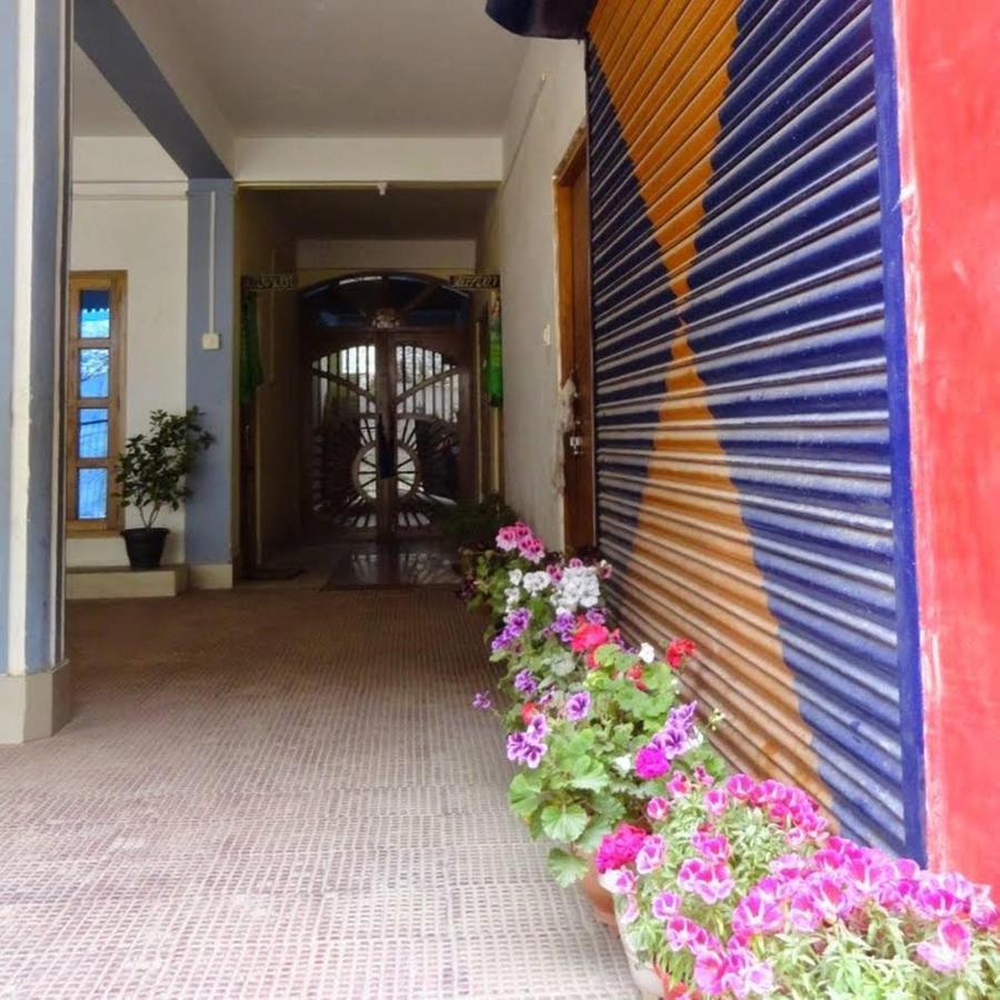 Hotel Samdup Khang Dirāng Exteriör bild